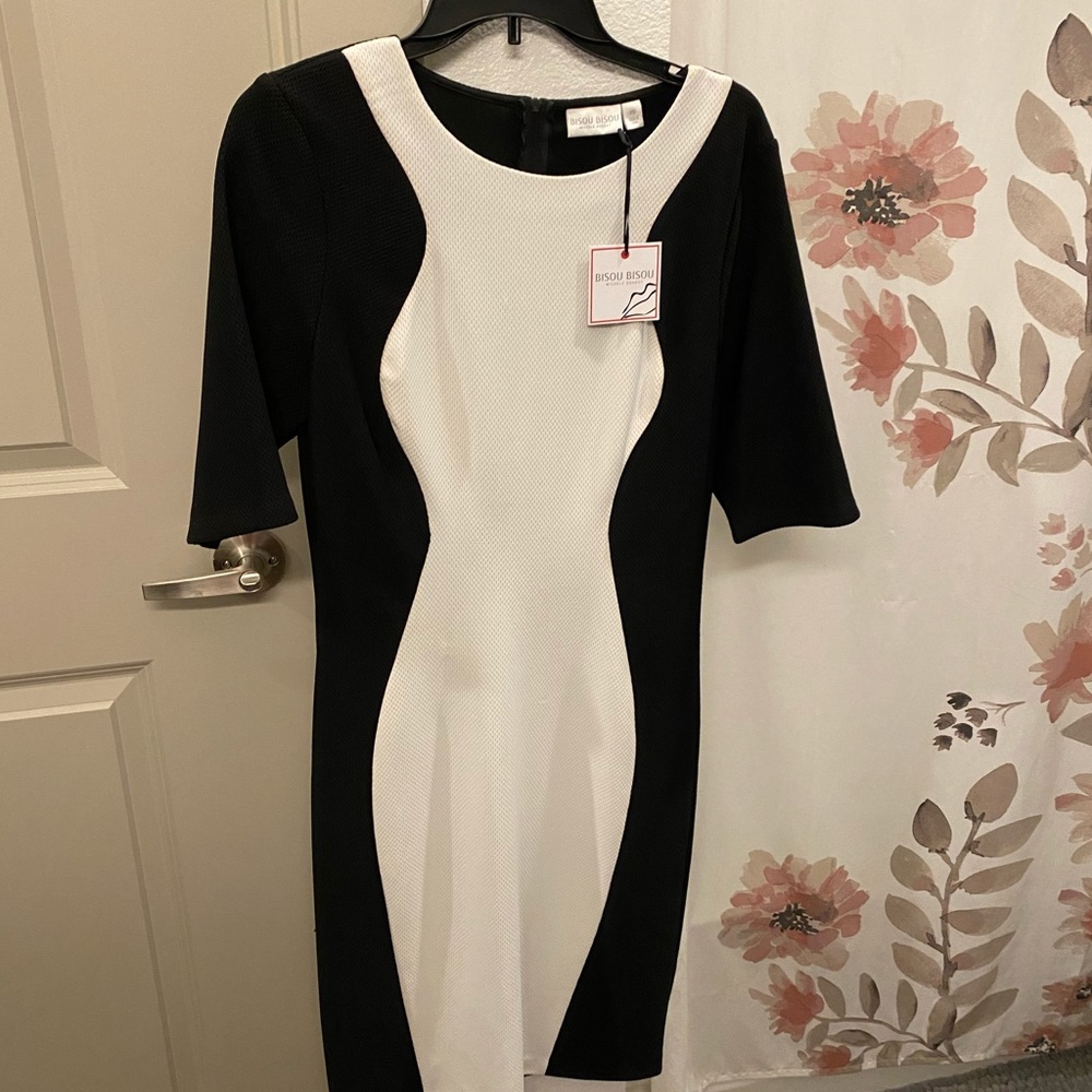 NWT Black and white bodycon dress SIZE 10